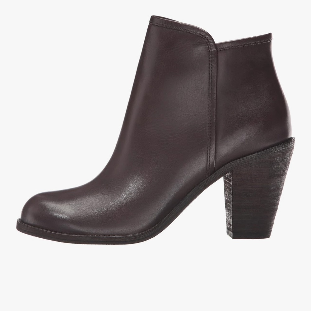 New Softwalk Frontier Boot